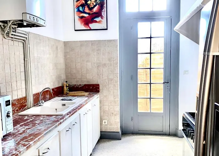 Хостел Insolite - Dans Bibliotheque